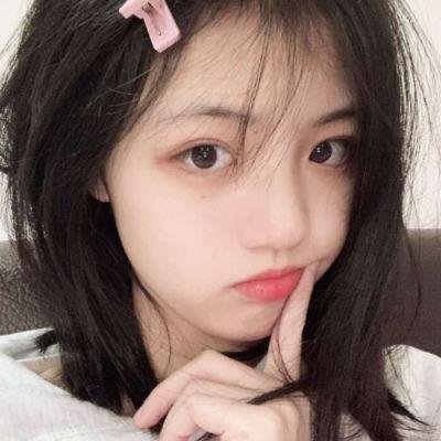 左撇子女人